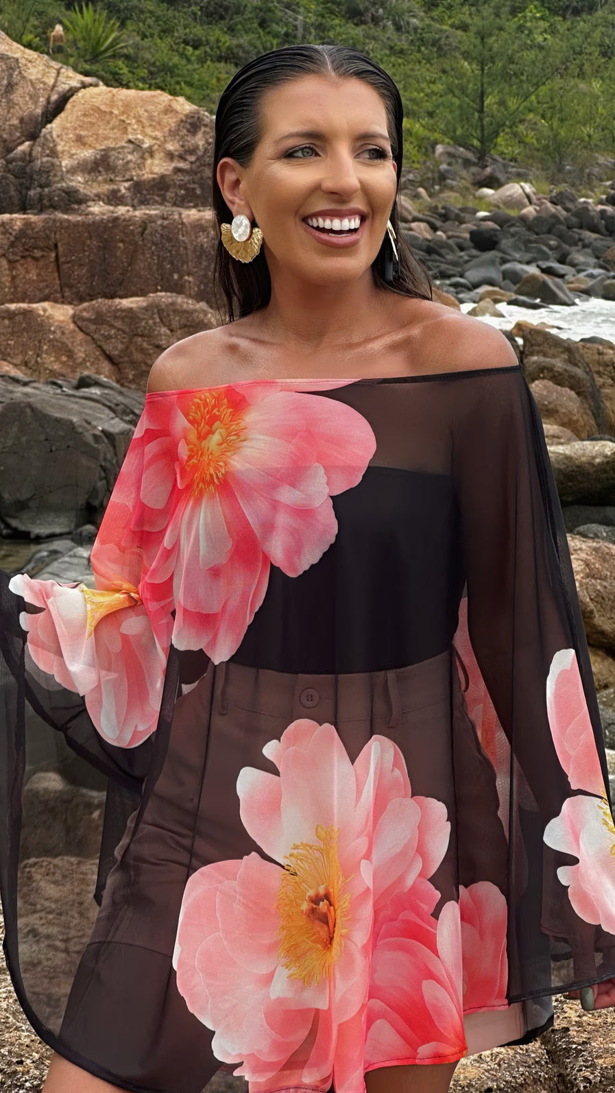 Bata em tule & top pétalas